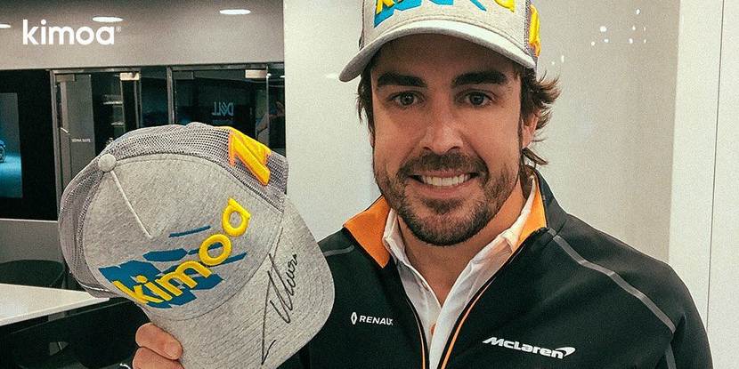 Alonso with his Kimoa hat